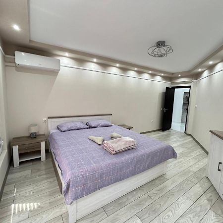 Apartament Deluxe Karina-Free Parking Burgas ภายนอก รูปภาพ