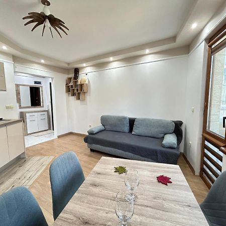 Apartament Deluxe Karina-Free Parking Burgas ภายนอก รูปภาพ