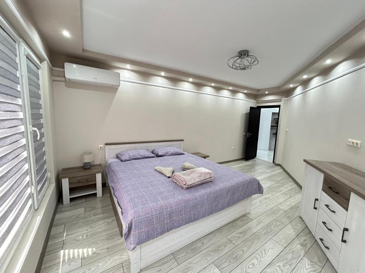 Apartament Deluxe Karina-Free Parking Burgas ภายนอก รูปภาพ