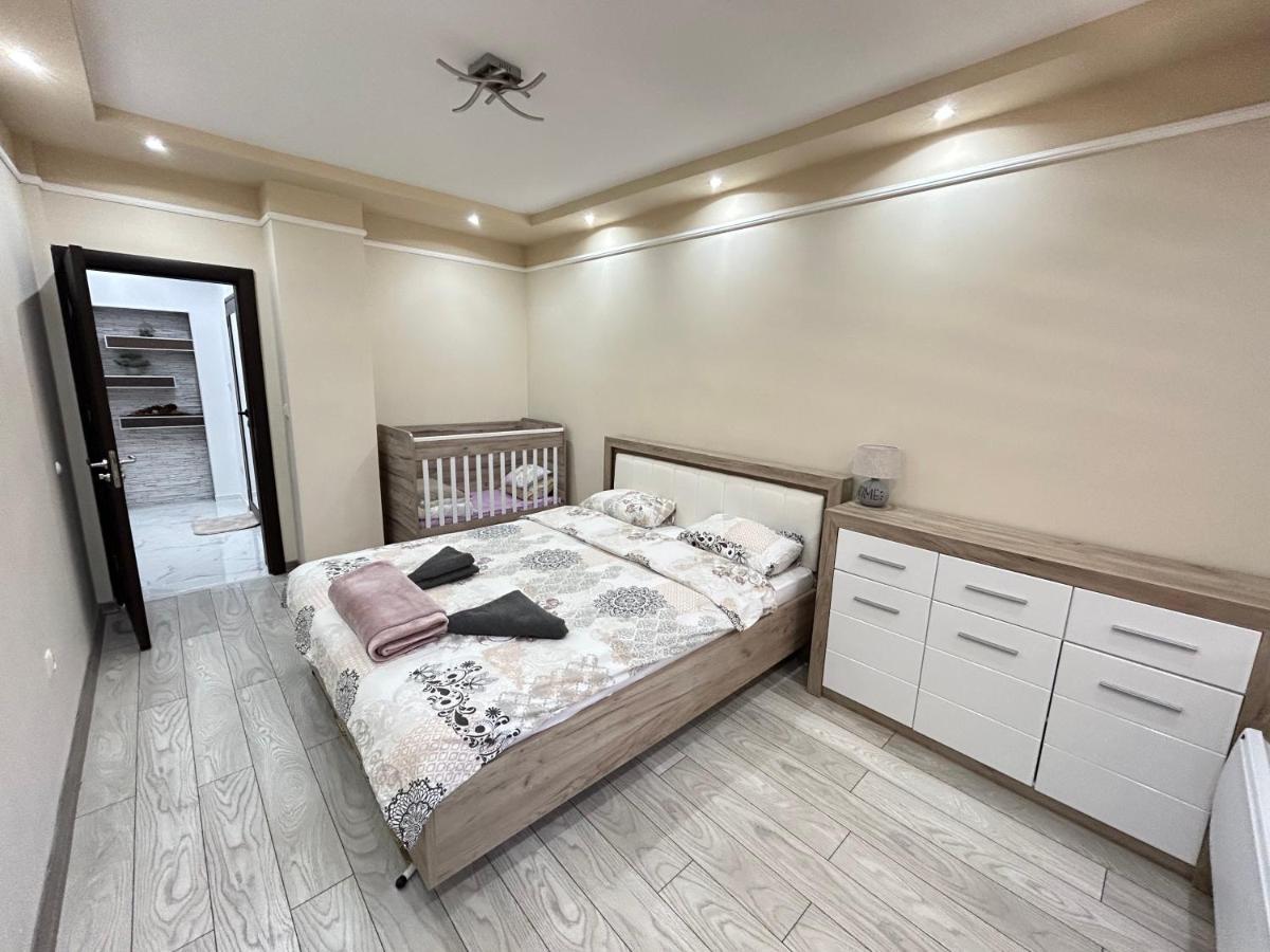 Apartament Deluxe Karina-Free Parking Burgas ภายนอก รูปภาพ