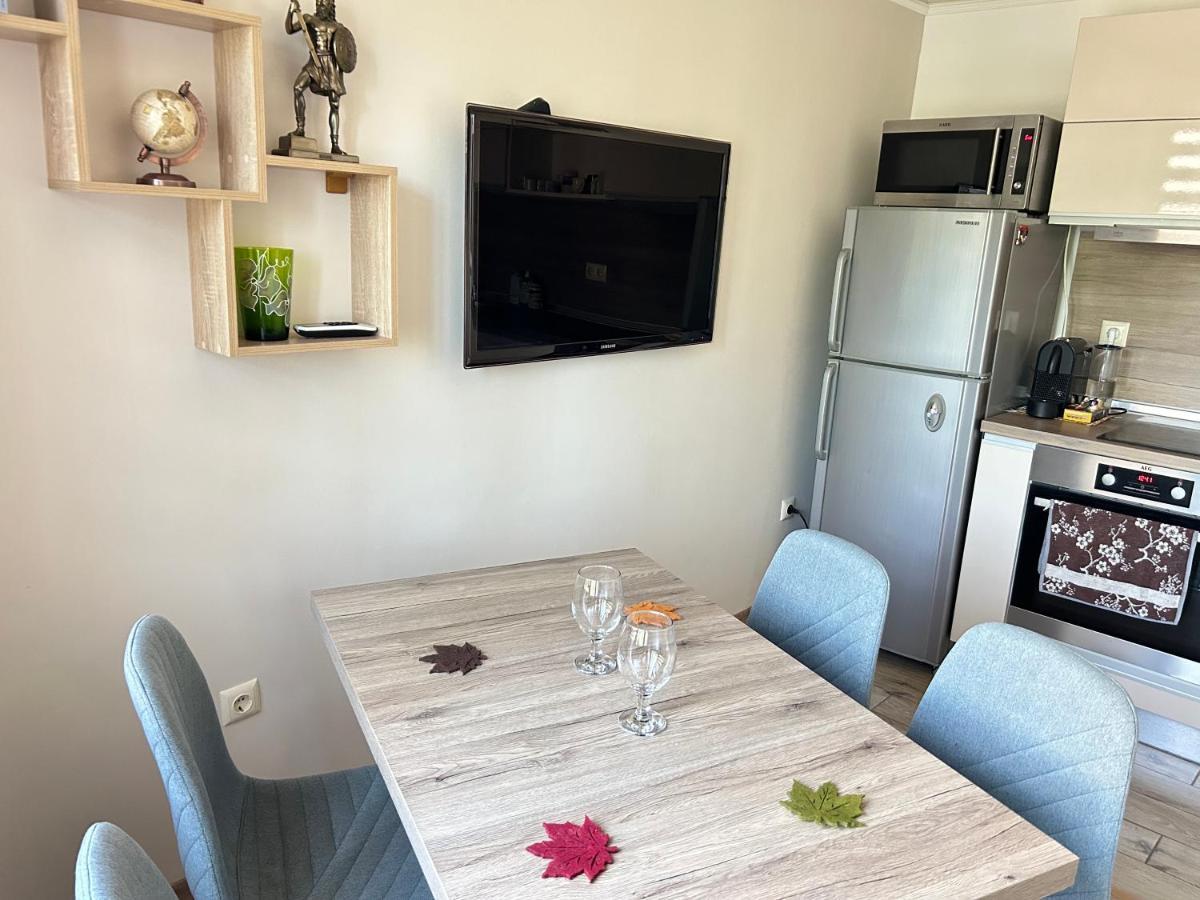 Apartament Deluxe Karina-Free Parking Burgas ภายนอก รูปภาพ